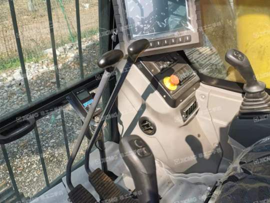 徐工XR280D旋挖钻机