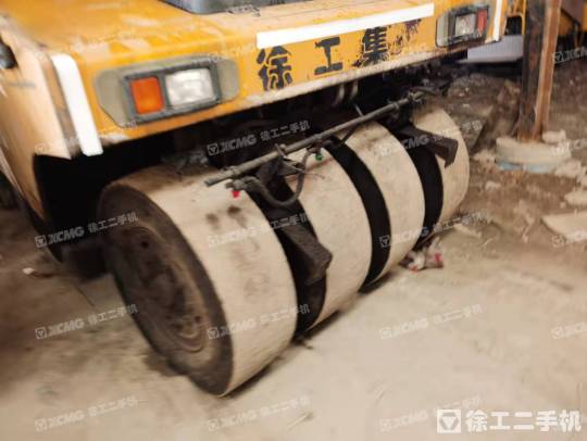 徐工XP303轮胎压路机(30吨胶轮)