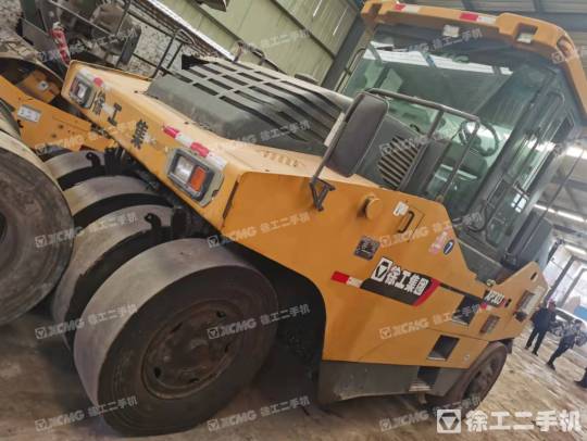 徐工XP303轮胎压路机(30吨胶轮)