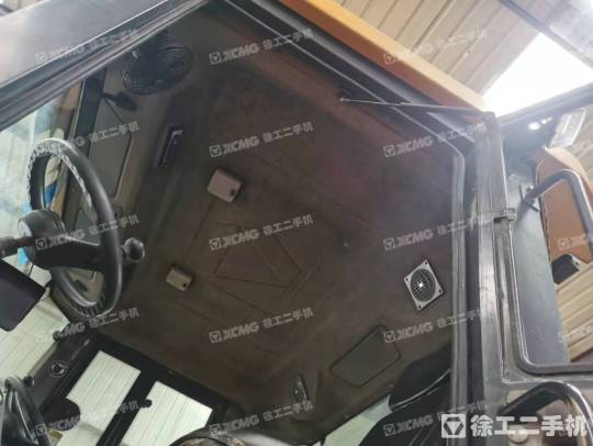 徐工XP303轮胎压路机(30吨胶轮)