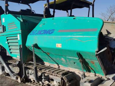 徐工RP953T摊铺机