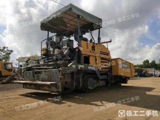徐工RP952摊铺机