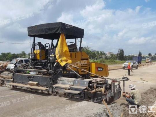 徐工RP952摊铺机