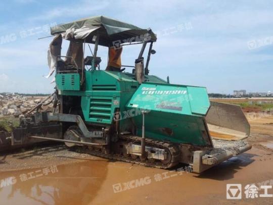 徐工RP952摊铺机