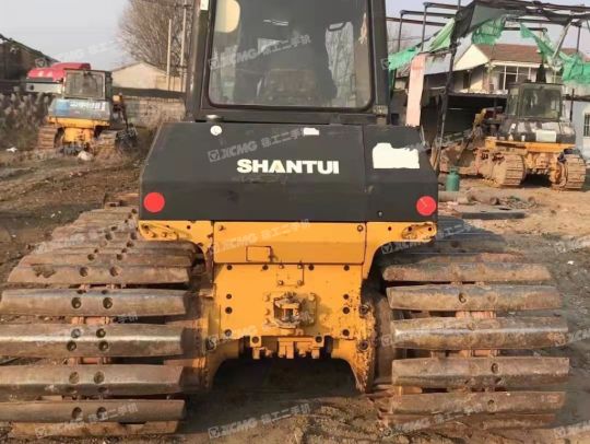 山推SD16L推土机