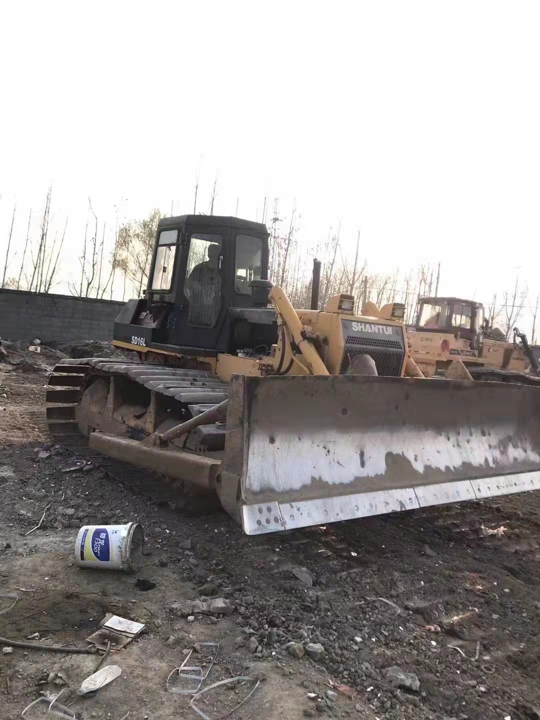 山推SD16L推土机