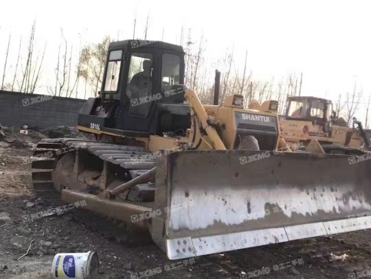 山推SD16L推土机