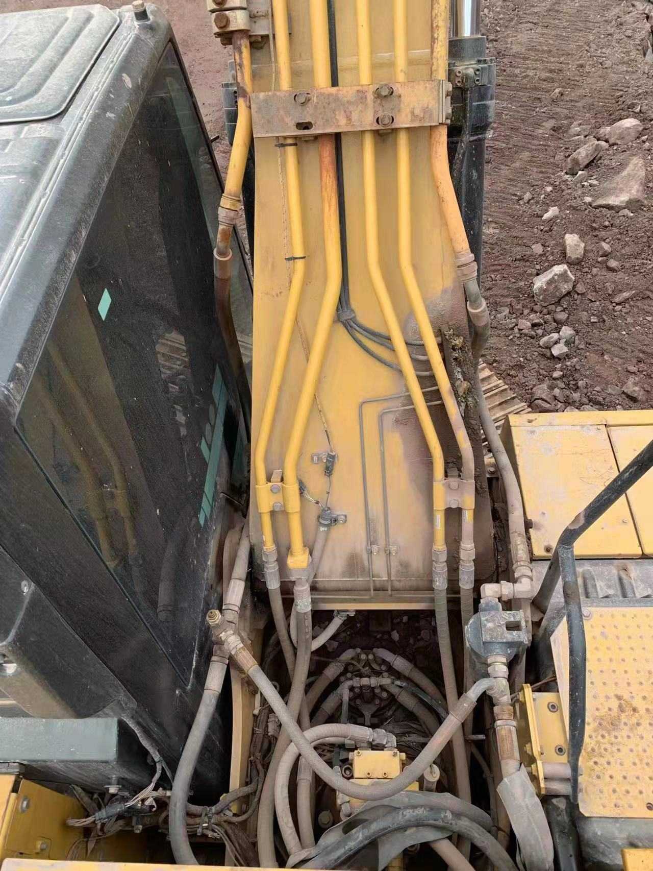 卡特彼勒320GC履帶式挖掘機(jī)