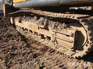 徐工XE270DK履带式挖掘机