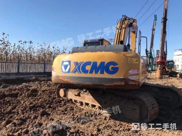 徐工XE270DK履带式挖掘机