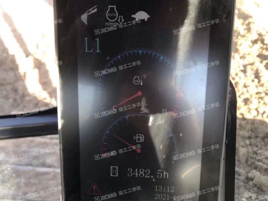 徐工XE270DK履带式挖掘机