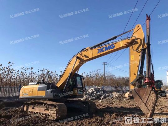 徐工XE270DK履带式挖掘机