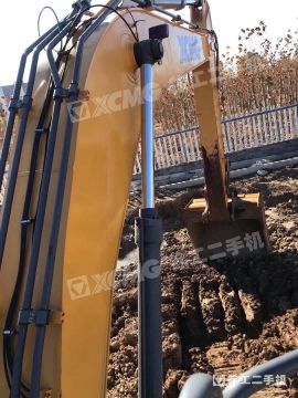 徐工XE270DK履带式挖掘机