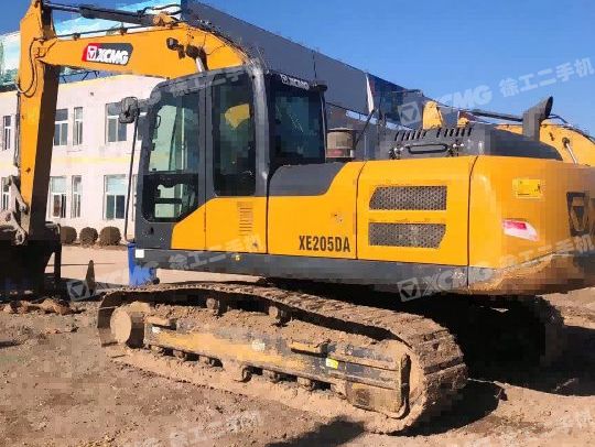 徐工XE205DA履带式挖掘机
