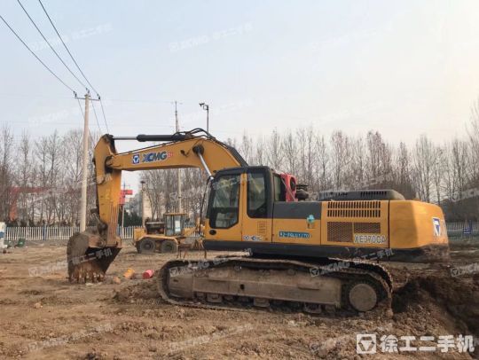 徐工XE370CA履带式挖掘机