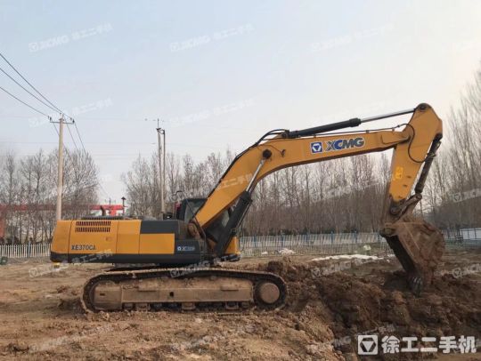 徐工XE370CA履带式挖掘机