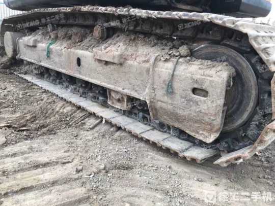 徐工XE370CA履带式挖掘机