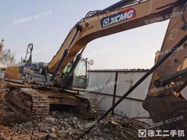 徐工XE370DK履帶式挖掘機