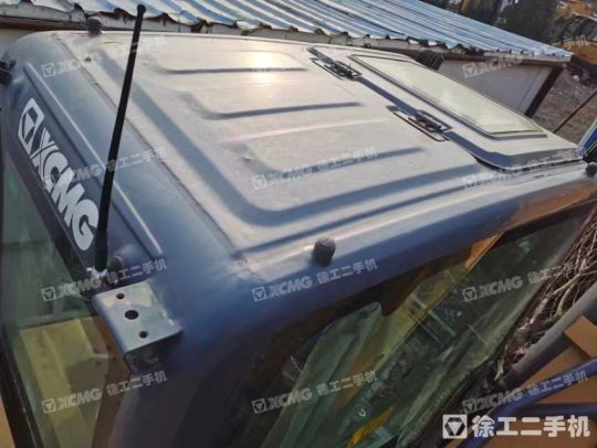 徐工XE370DK履帶式挖掘機