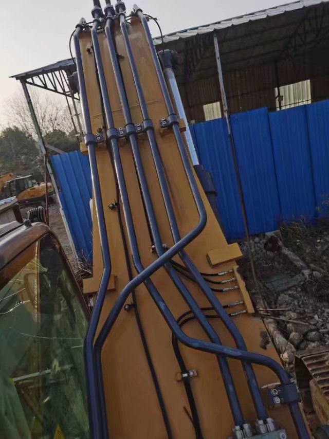 徐工XE370DK履帶式挖掘機