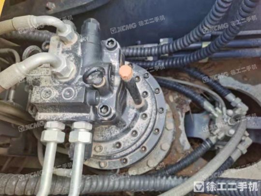 徐工XE370DK履帶式挖掘機