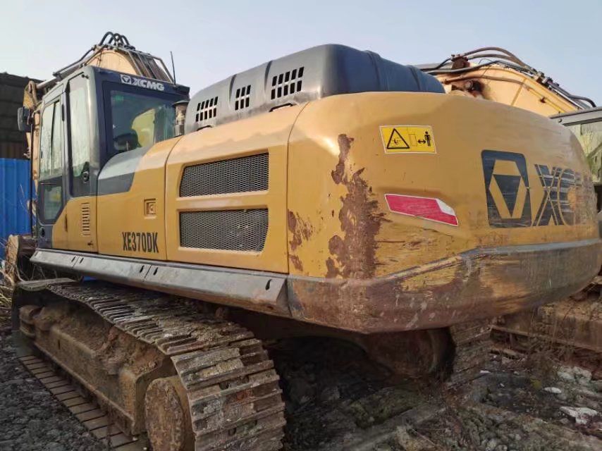 徐工XE370DK履帶式挖掘機