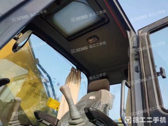 徐工XE370DK履帶式挖掘機