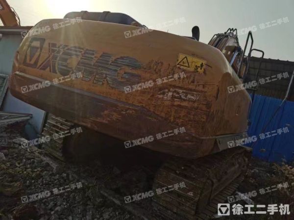 徐工XE370DK履帶式挖掘機