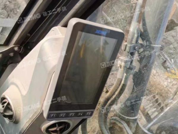 徐工XE370DK履帶式挖掘機