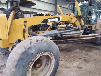 徐工GR165平地机