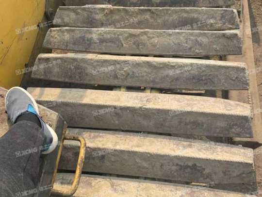 山推SD16L推土机