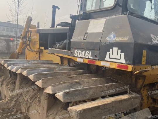 山推SD16L推土机