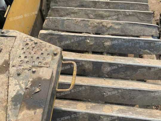 山推SD16L推土机