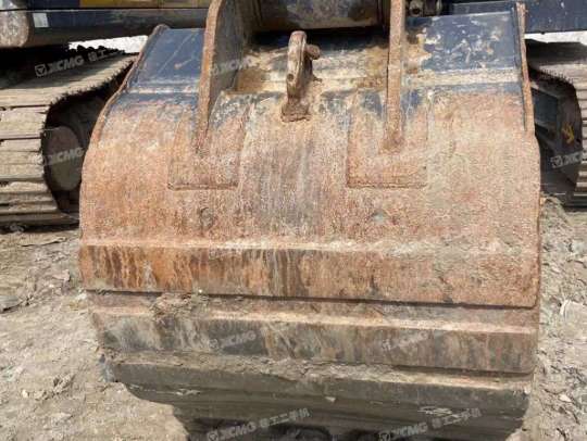 徐工XE135D履带式挖掘机