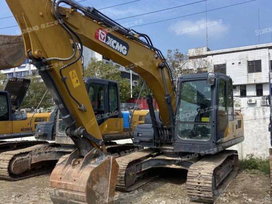 徐工XE135D履带式挖掘机