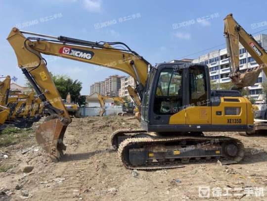 徐工XE135D履带式挖掘机