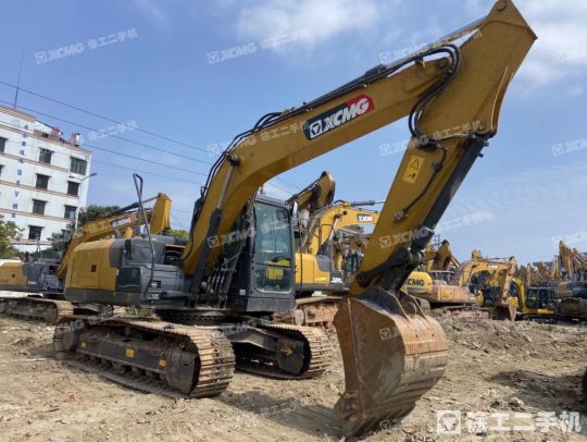 徐工XE135D履带式挖掘机