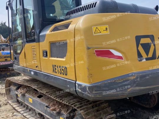 徐工XE135D履带式挖掘机