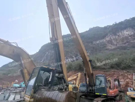 徐工XE370DK履带式挖掘机