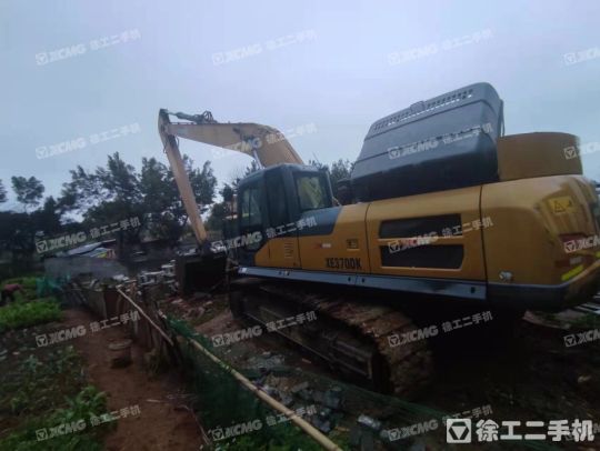 徐工XE370DK履带式挖掘机