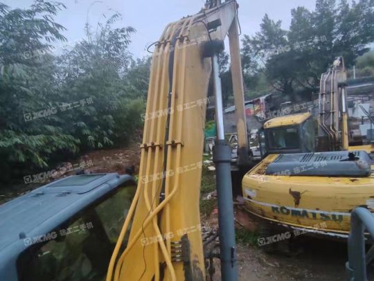 徐工XE370DK履带式挖掘机