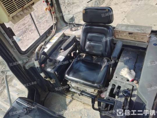 山推SD16L推土机