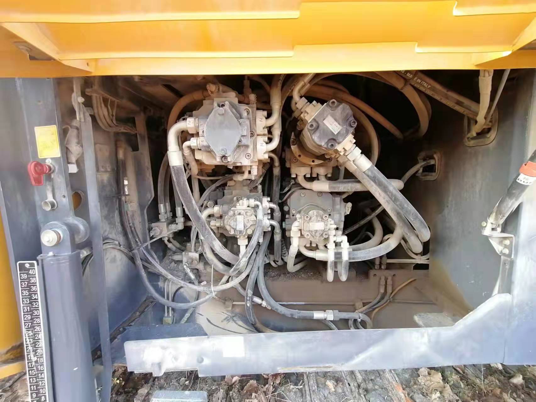 徐工RP1253T摊铺机