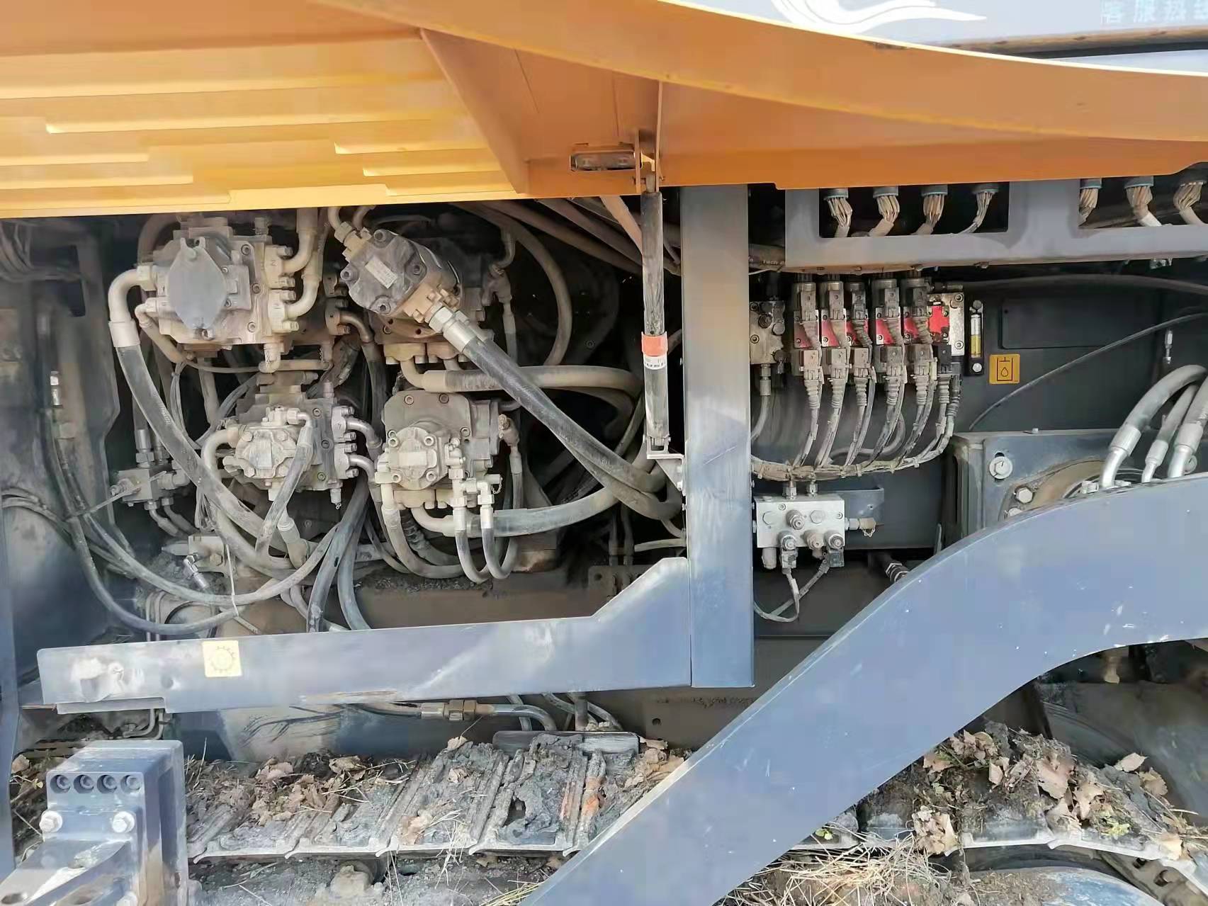 徐工RP1253T摊铺机