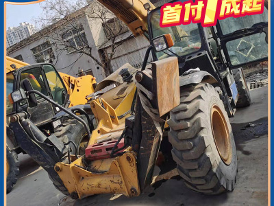 徐工XT860-170伸缩臂叉装机