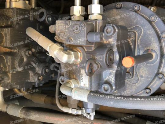 徐工XE380DK履带式挖掘机