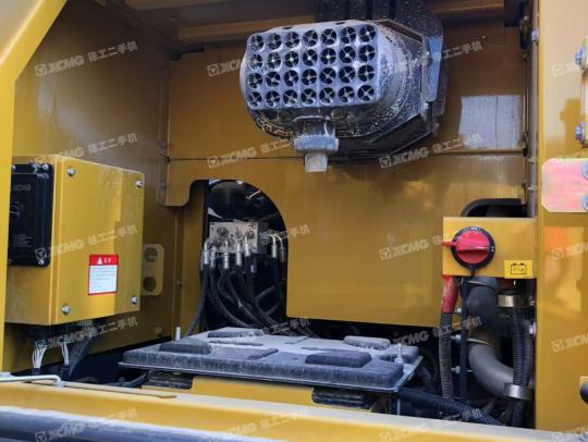 徐工XE380DK履带式挖掘机