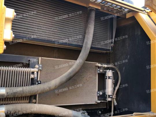 徐工XE380DK履带式挖掘机