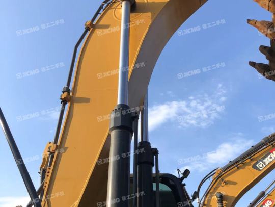 徐工XE380DK履带式挖掘机