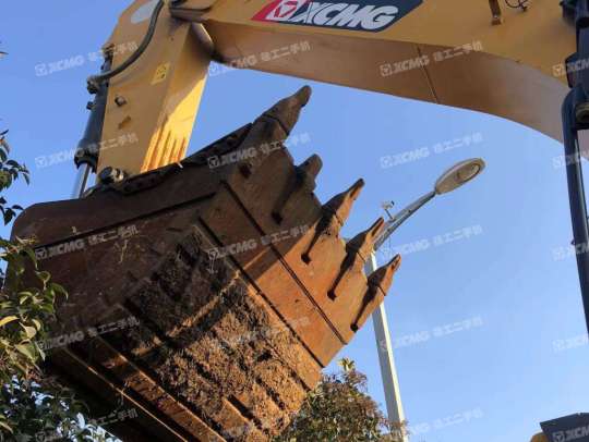 徐工XE380DK履带式挖掘机